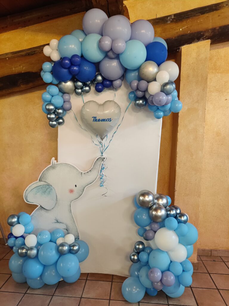 Decorazione con palloncini realizzata da ArteXenia — progetto 36