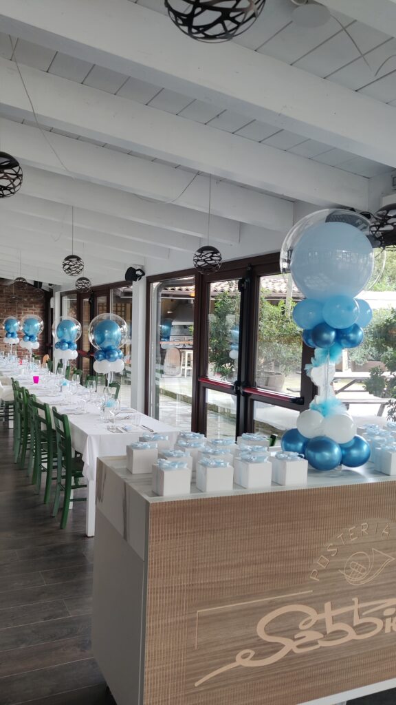 Decorazione con palloncini realizzata da ArteXenia — progetto 56