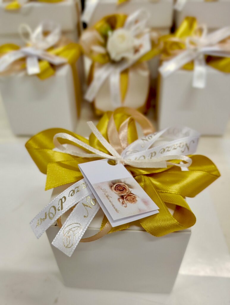 Bomboniera artigianale personalizzata realizzata da Oxana — opera 123