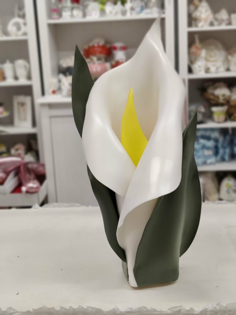 Lampada floreale fatta a mano realizzata da Oxana — opera 54